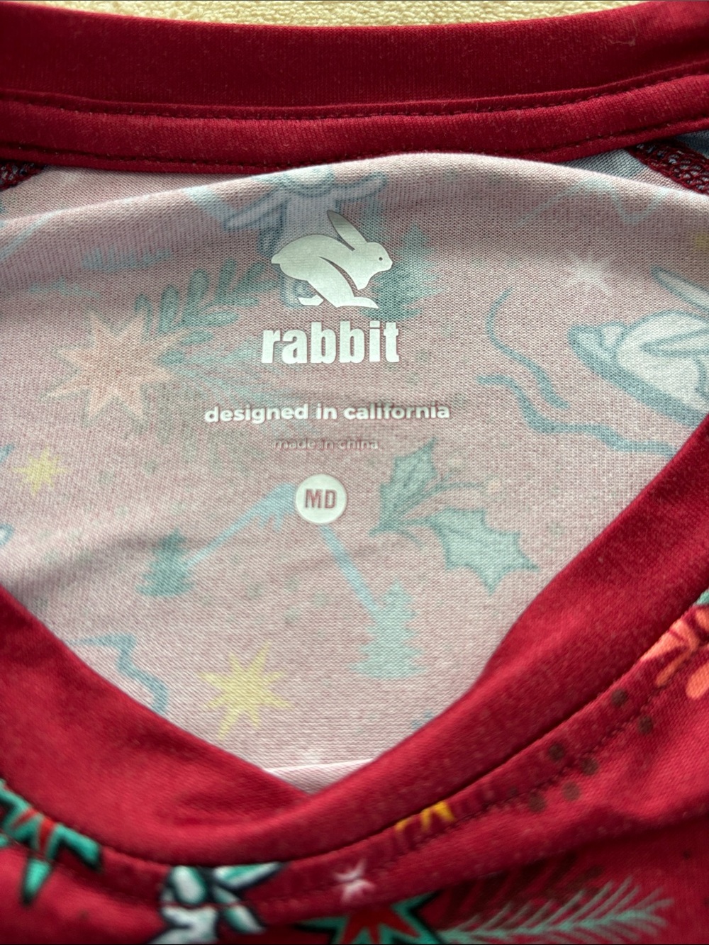 Women's Rabbit Red/Navy Holiday Long-Sleeve EZ Tee sz medium - Picture 2 of 4